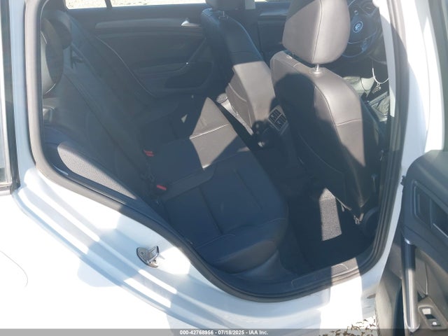 3VWD17AU9JM755698 Volkswagen GOLF SPORTWAGEN