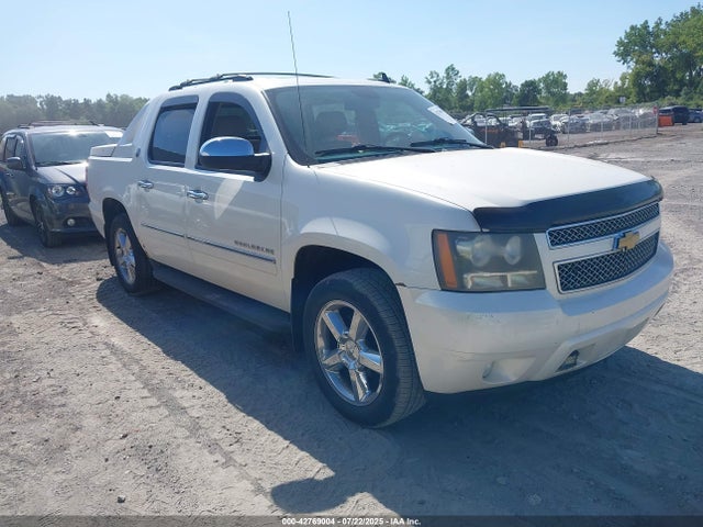 2013 Chevrolet Avalanche Ltz მანქანა იყიდება აუქციონზე, vin: 3GNTKGE77DG339661, აუქციონის ნომერი: 42769004