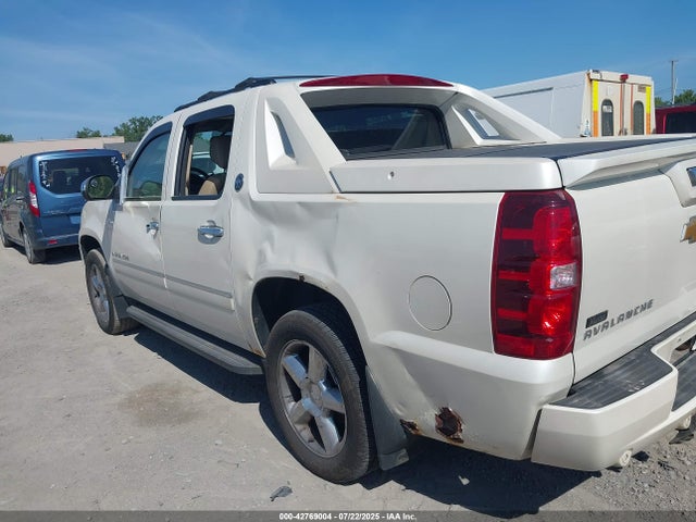 2013 Chevrolet Avalanche Ltz მანქანა იყიდება აუქციონზე, vin: 3GNTKGE77DG339661, აუქციონის ნომერი: 42769004