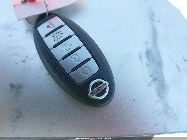 Nissan 2017 2017 5N1DR2MN8HC685217 Image 11