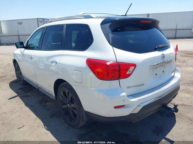 Nissan 2017 2017 5N1DR2MN8HC685217 Image 3