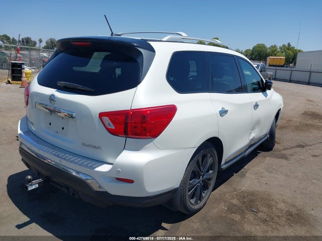 Nissan 2017 2017 5N1DR2MN8HC685217 Image 4