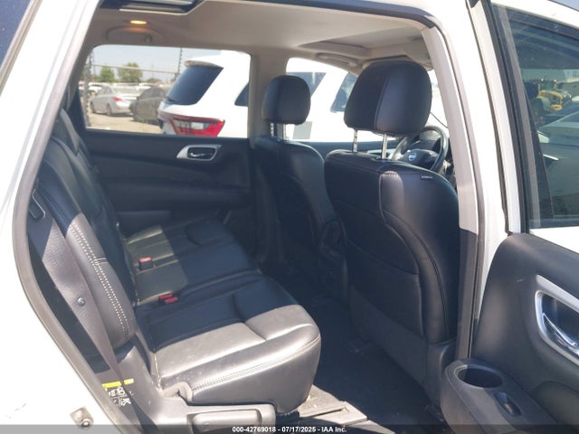 Nissan 2017 2017 5N1DR2MN8HC685217 Image 8