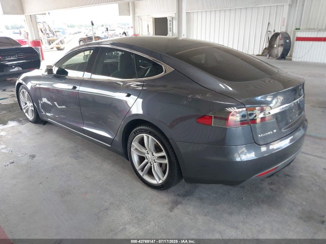 2015 TESLA MODEL S 5YJSA1S12FF100404 Photo 2