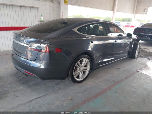 2015 TESLA MODEL S 5YJSA1S12FF100404 Photo 3