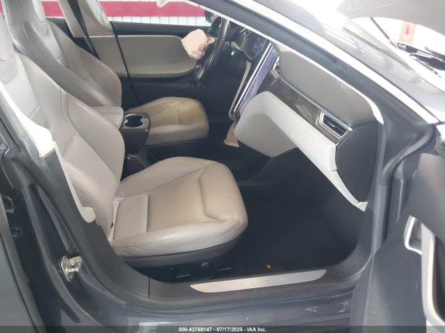 2015 TESLA MODEL S 5YJSA1S12FF100404 Photo 4