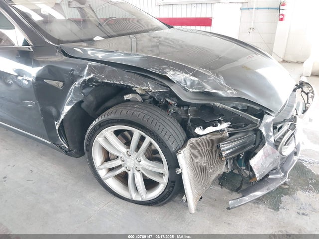 2015 TESLA MODEL S 5YJSA1S12FF100404 Photo 5