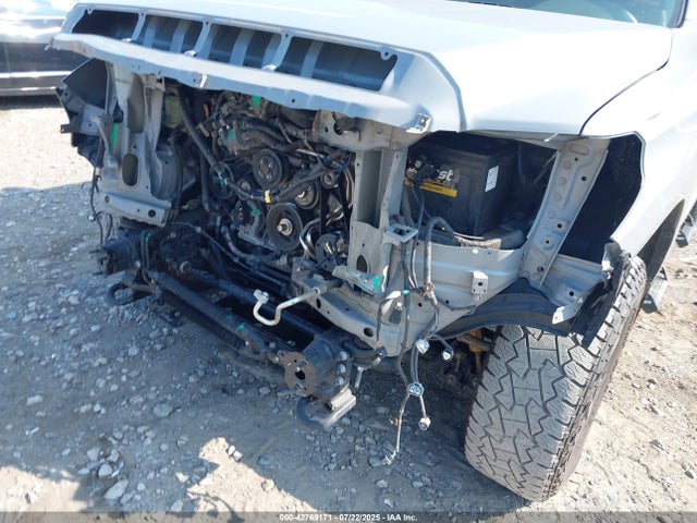5TFDY5F16LX935557 Toyota 3ur-fe