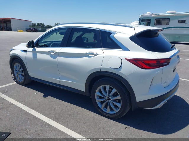 Infiniti 2022 2022 3PCAJ5BB3NF117559 Image 3