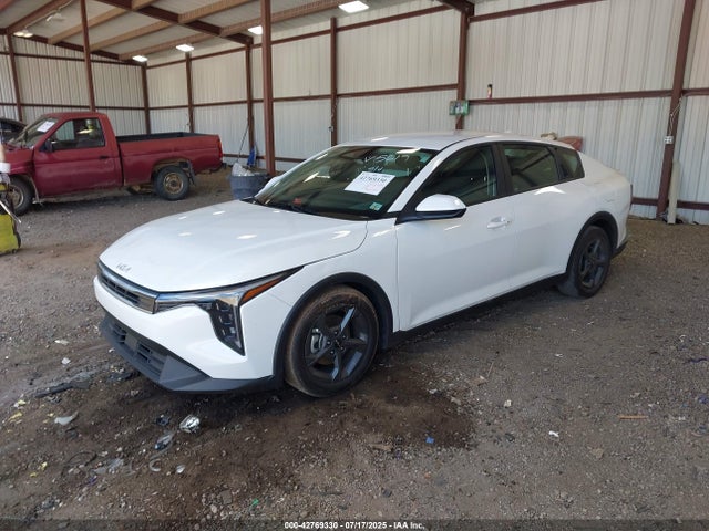 KIA 2025 2025 3KPFT4DE9SE025617 Image 2