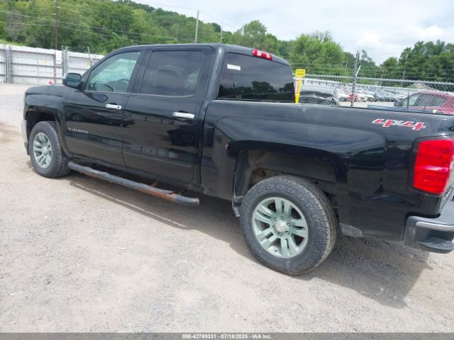 2017 CHEVROLET SILVERADO 1500 3GCUKREC0HG293912 Photo 2