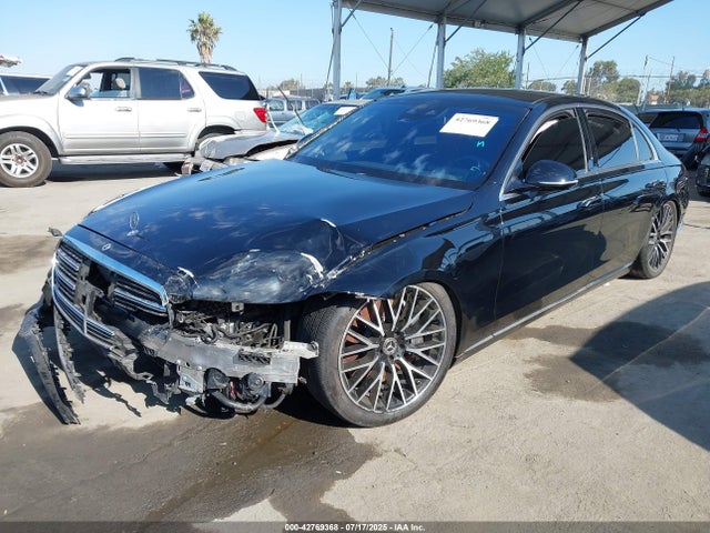 W1K6G7GB2NA113249 Mercedes-Benz m176