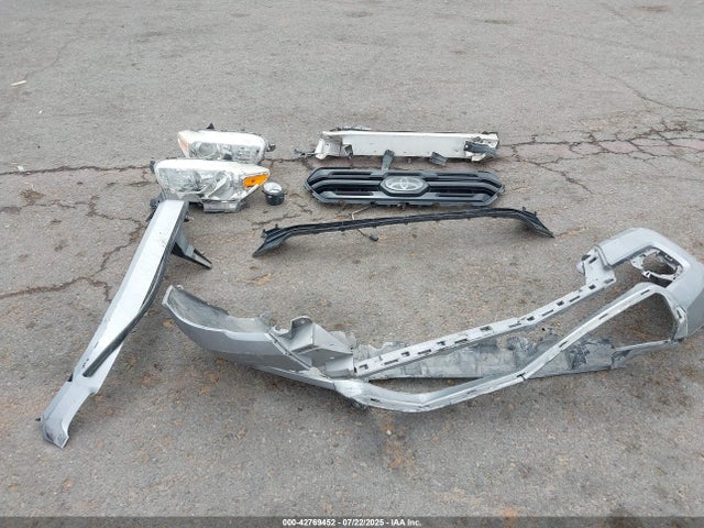 5TFAX5GN7JX118893 Toyota 2tr-fe