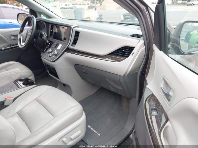 2016 TOYOTA SIENNA 5TDYK3DC1GS762425 Photo 4
