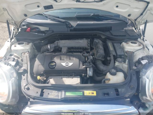 2010 MINI COOPER WMWMF3C50ATZ26274 Photo 9