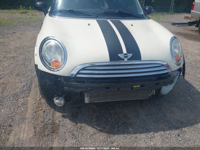 2010 MINI COOPER WMWMF3C50ATZ26274 Photo 5