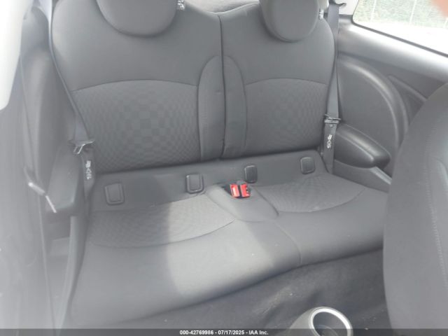 2010 MINI COOPER WMWMF3C50ATZ26274 Photo 7