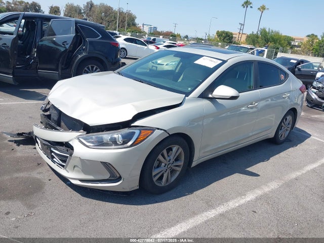 KMHD84LF2HU418111 Hyundai 2017