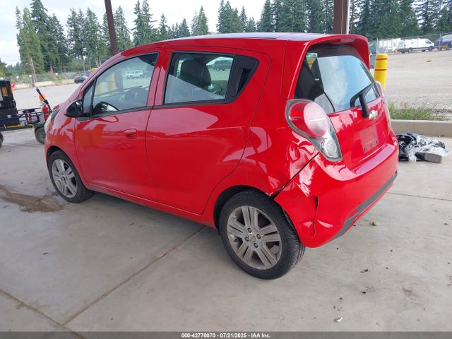 Chevrolet ll0 2014 KL8CB6S99EC553427 Image 3