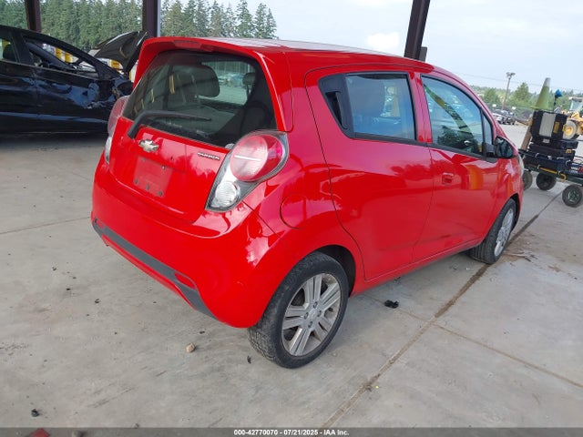 Chevrolet ll0 2014 KL8CB6S99EC553427 Image 4