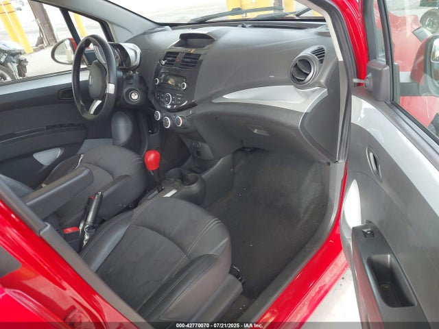Chevrolet ll0 2014 KL8CB6S99EC553427 Image 5