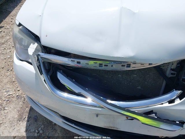 2C4RC1BG8ER442701 Chrysler Town and Country