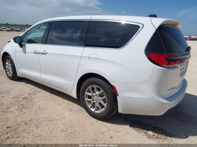 2025 CHRYSLER PACIFICA 2C4RC1BG9SR581618 Photo 2