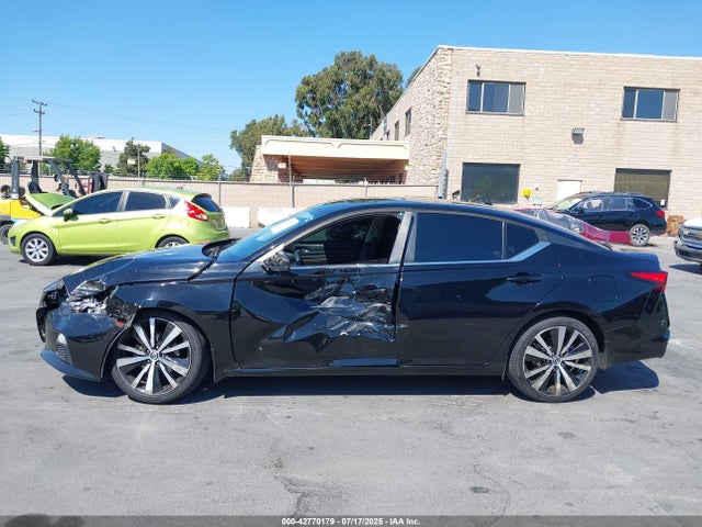 Nissan 2019 2019 1N4BL4CVXKN306522 Image 14