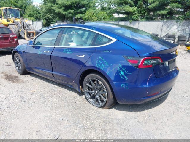 2019 TESLA MODEL 3 5YJ3E1EA5KF332414 Photo 2