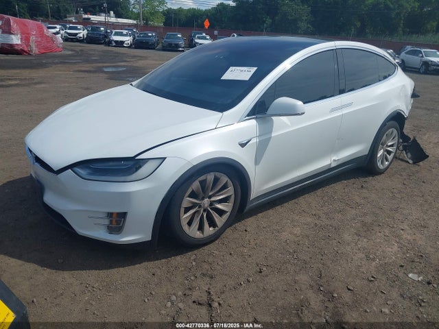 2017 TESLA MODEL X 5YJXCBE25HF043550 Photo 1