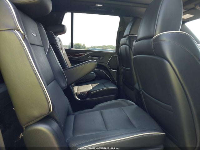 Cadillac l87 2023 1GYS4BKL4PR401907 Image 8