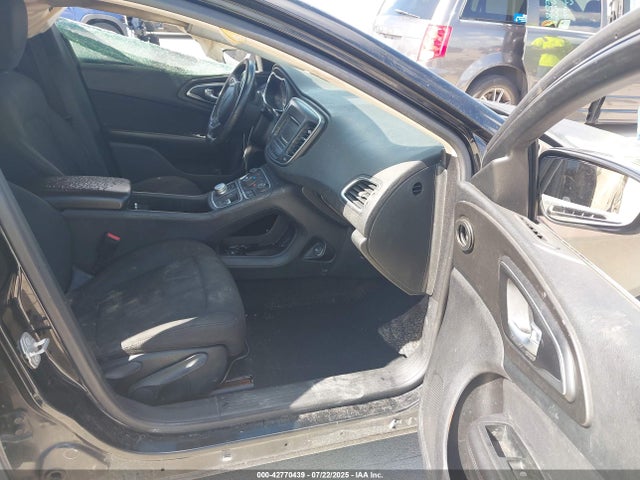 1C3CCCFB8GN182224 Chrysler 2016