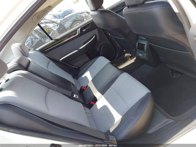 4S3BNAR69J3009898 Subaru u5