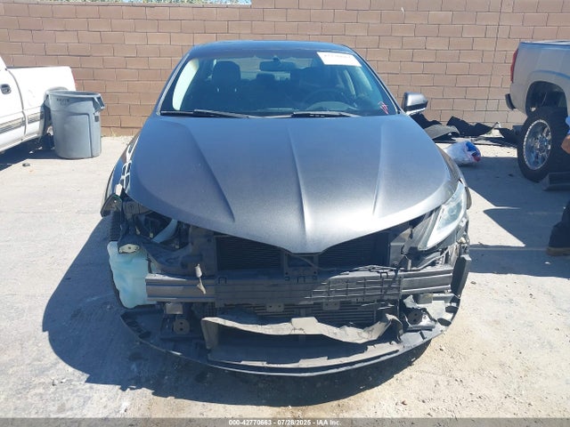 Lincoln 2016 2016 3LN6L2G98GR606931 Image 6