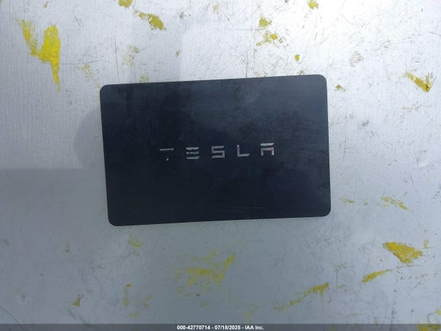 Продажа на аукционе авто 2022 Tesla Model X Plaid Tri Motor All-wheel Drive, vin: 7SAXCBE69NF356232, номер лота: 42770714