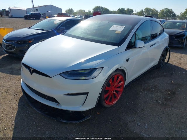 Продажа на аукционе авто 2022 Tesla Model X Plaid Tri Motor All-wheel Drive, vin: 7SAXCBE69NF356232, номер лота: 42770714