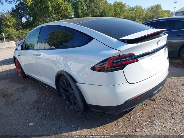 Продажа на аукционе авто 2022 Tesla Model X Plaid Tri Motor All-wheel Drive, vin: 7SAXCBE69NF356232, номер лота: 42770714