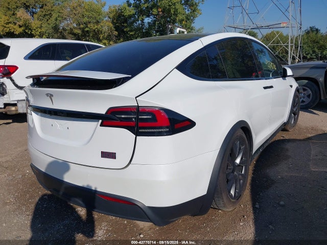 Продажа на аукционе авто 2022 Tesla Model X Plaid Tri Motor All-wheel Drive, vin: 7SAXCBE69NF356232, номер лота: 42770714