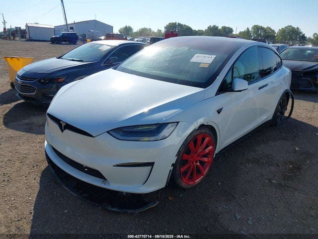 Продажа на аукционе авто 2022 Tesla Model X Plaid Tri Motor All-wheel Drive, vin: 7SAXCBE69NF356232, номер лота: 42770714