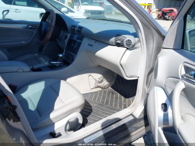 2005 MERCEDES-BENZ C 230 WDBRF40J25F609826 Photo 4