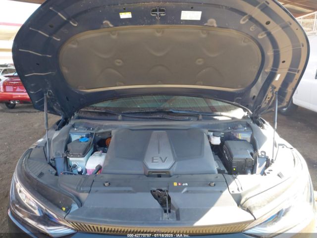 2023 KIA EV6 KNDC34LA8P5608975 Photo 9