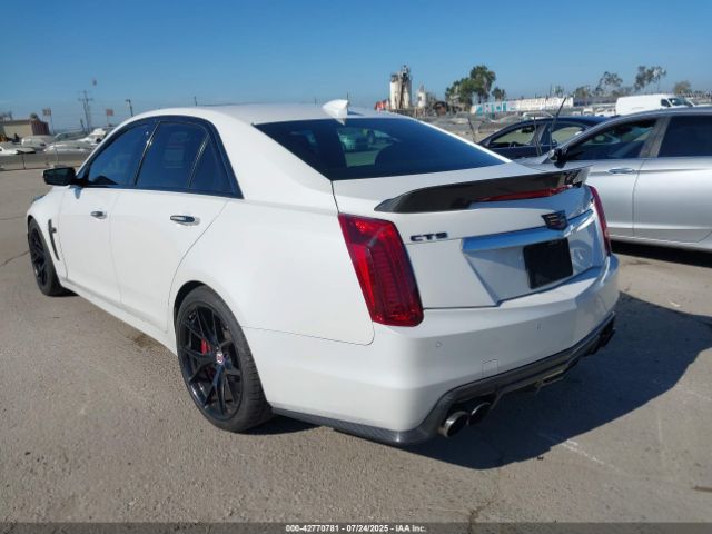 2017 CADILLAC CTS-V 1G6A15S67H0184125 Photo 2