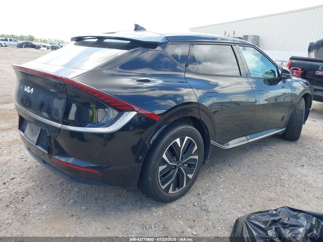 KIA EV6 2023 KNDC34LAXP5106050 Image 4