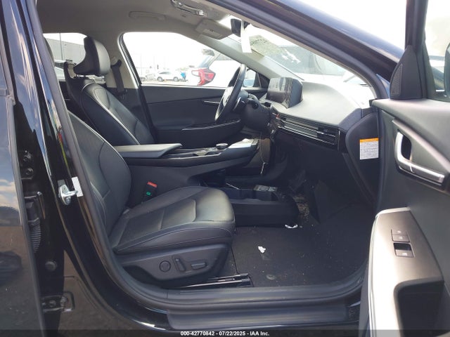 KIA EV6 2023 KNDC34LAXP5106050 Image 5