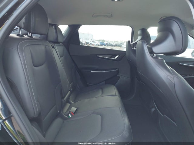 KIA EV6 2023 KNDC34LAXP5106050 Image 8