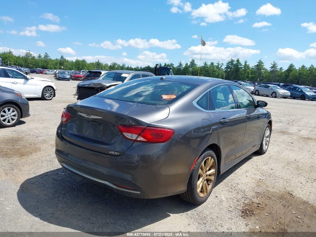1C3CCCAB9FN724808 Chrysler 2015