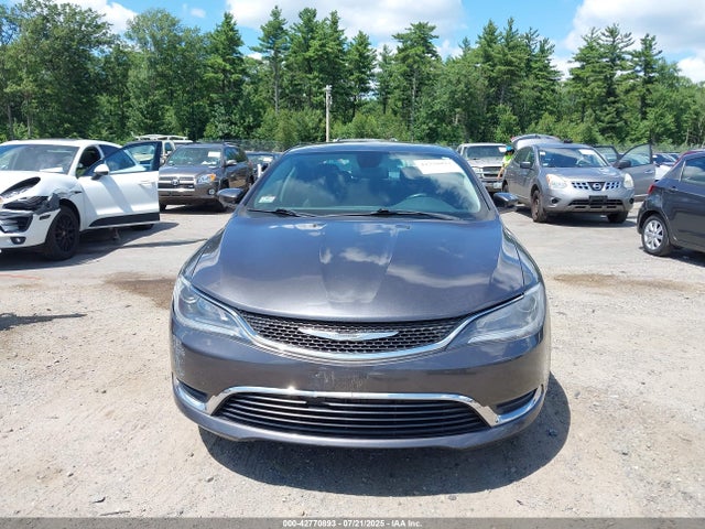 1C3CCCAB9FN724808 Chrysler 2015