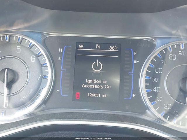 1C3CCCAB9FN724808 Chrysler 2015