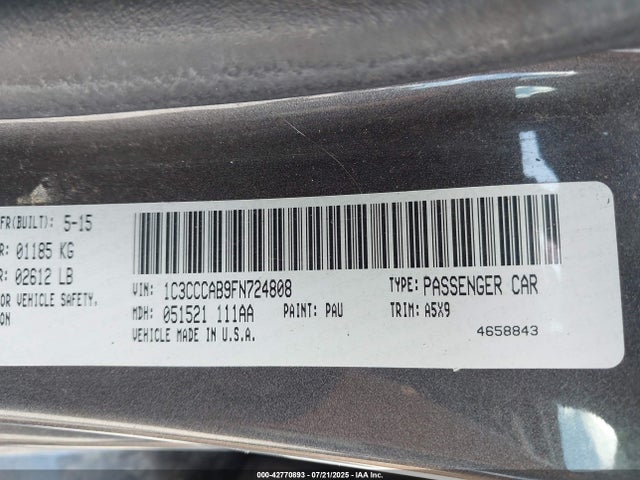 1C3CCCAB9FN724808 Chrysler 2015