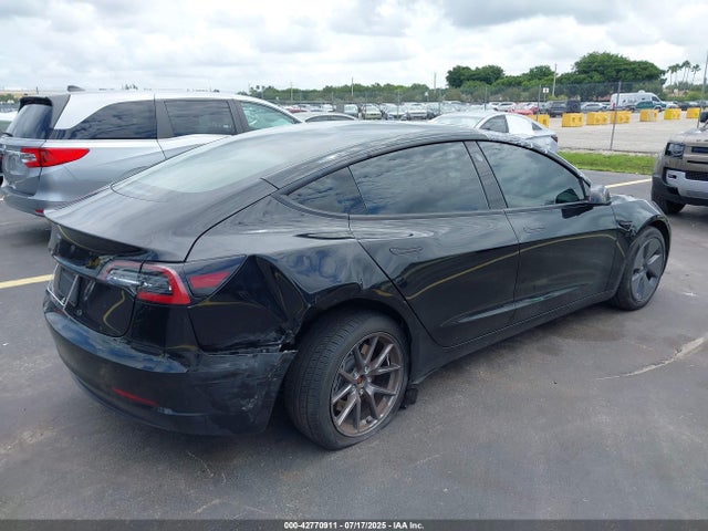 2023 TESLA MODEL 3 5YJ3E1EA4PF428641 Photo 3